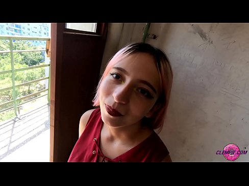 ❤️ Estudante Sensual Chupa um Estranho no Outback - Cum On His Face ️ Porno em nós ☑